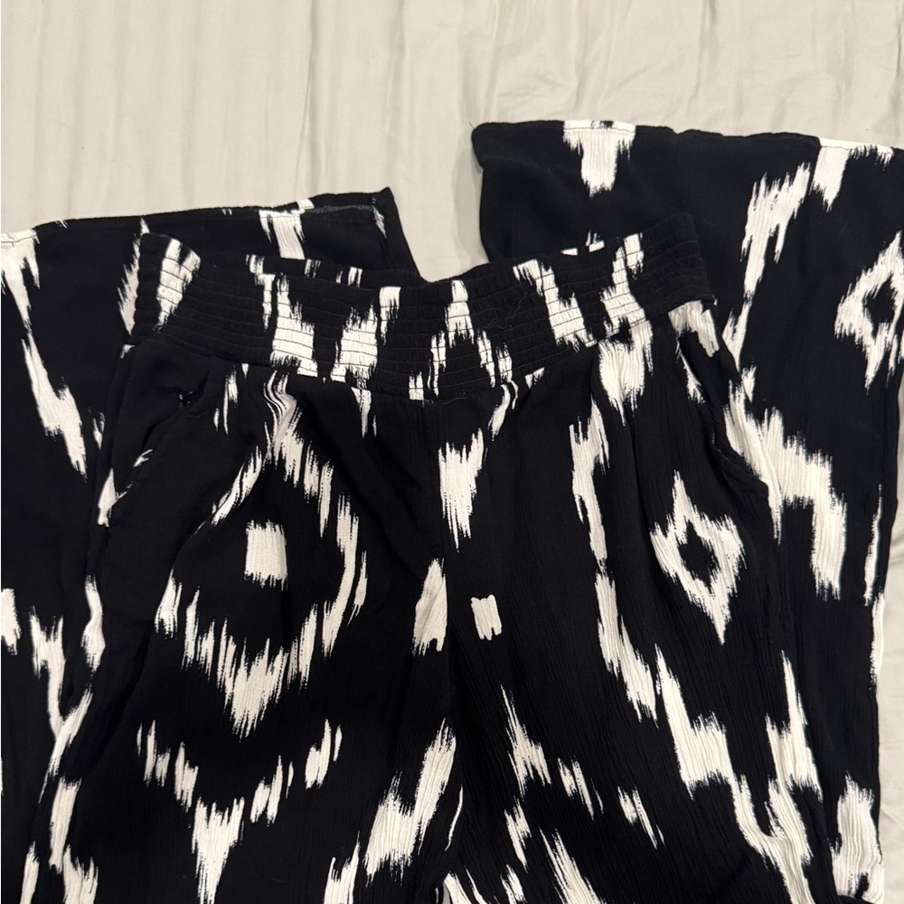 Maurices Black and White Palazzo Pants
